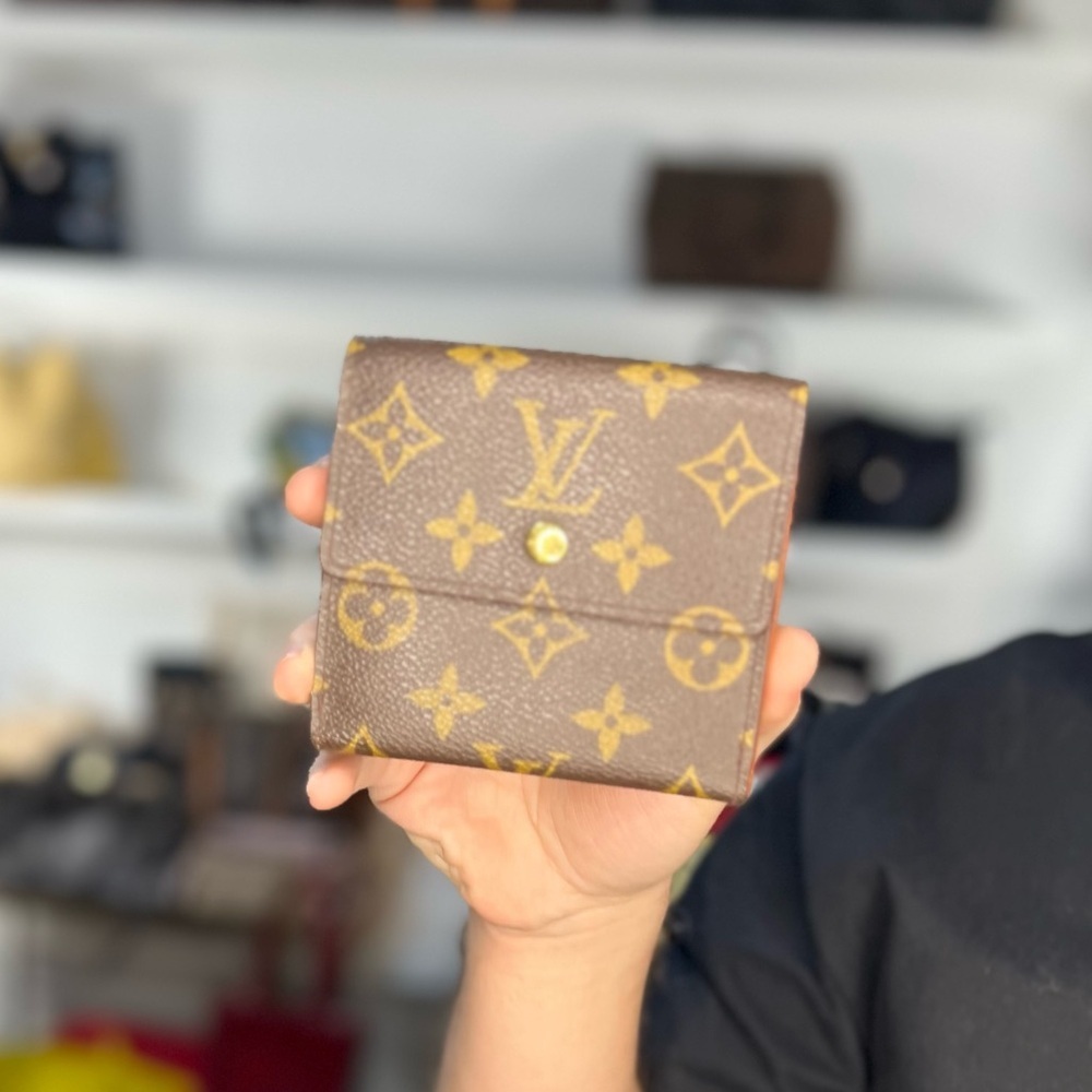 LV Mono Wallett